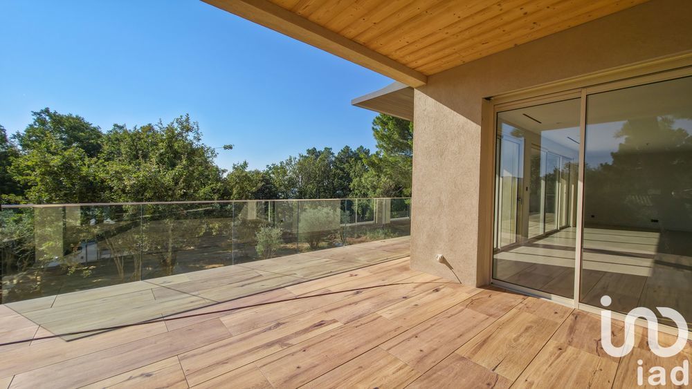 � vendre  Maison Saint-Quentin-la-Poterie (30700)