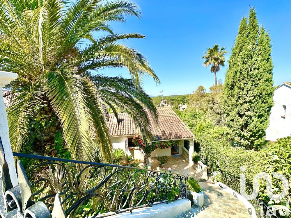 � vendre  Maison Saint-Rapha�l (83700)