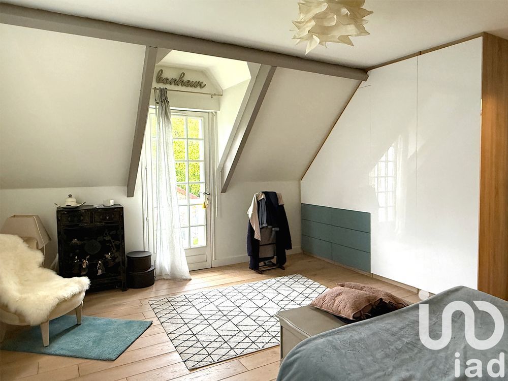 � vendre  Maison Montfort-l'Amaury (78490)