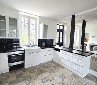  Maison � vendre 6 pi�ces 225 m�