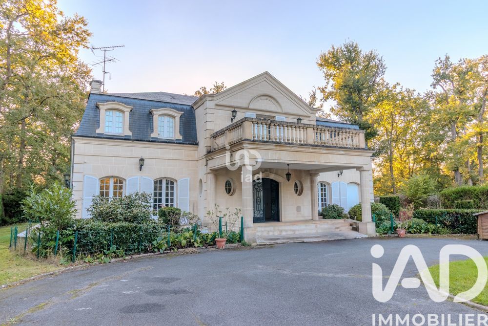 � vendre  Villa Lamorlaye (60260)