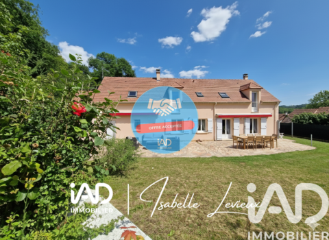   Vente Maison traditionnelle 8 pi�ces Maison - 8 pi�ce(s) - 175 m�