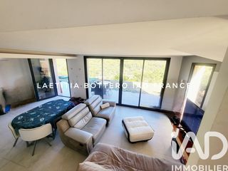  Immeuble � vendre 244 m�