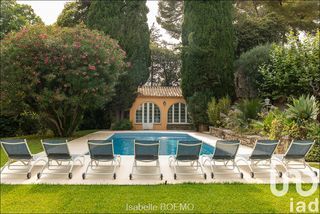  Maison � vendre 9 pi�ces 360 m�