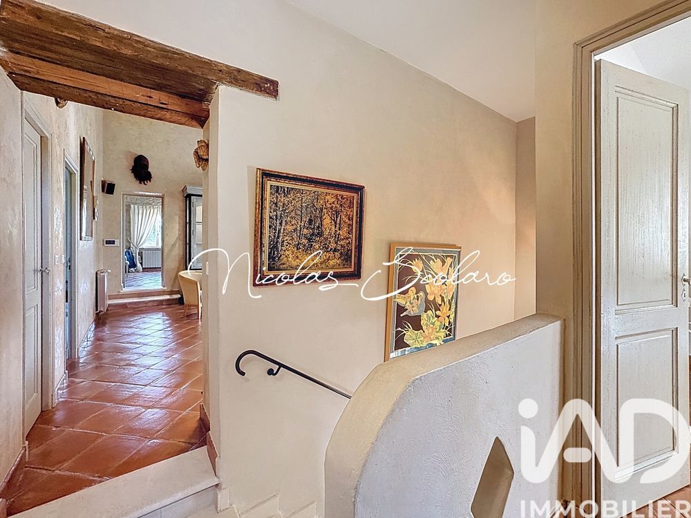 � vendre  Maison Cheval-Blanc (84460)