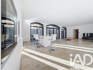  Maison � vendre 8 pi�ces 334 m�