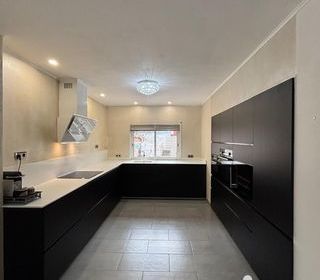  Maison � vendre 6 pi�ces 165 m�