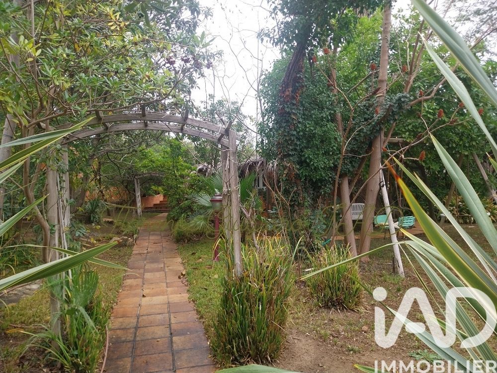 � vendre  Maison La Cadi�re-d'Azur (83740)