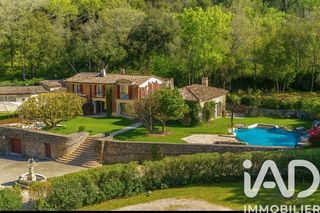  Maison � vendre 9 pi�ces 380 m�