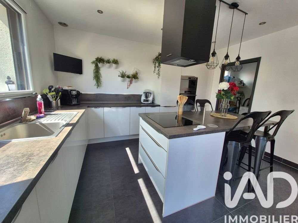 � vendre  Villa Champigny (51370)