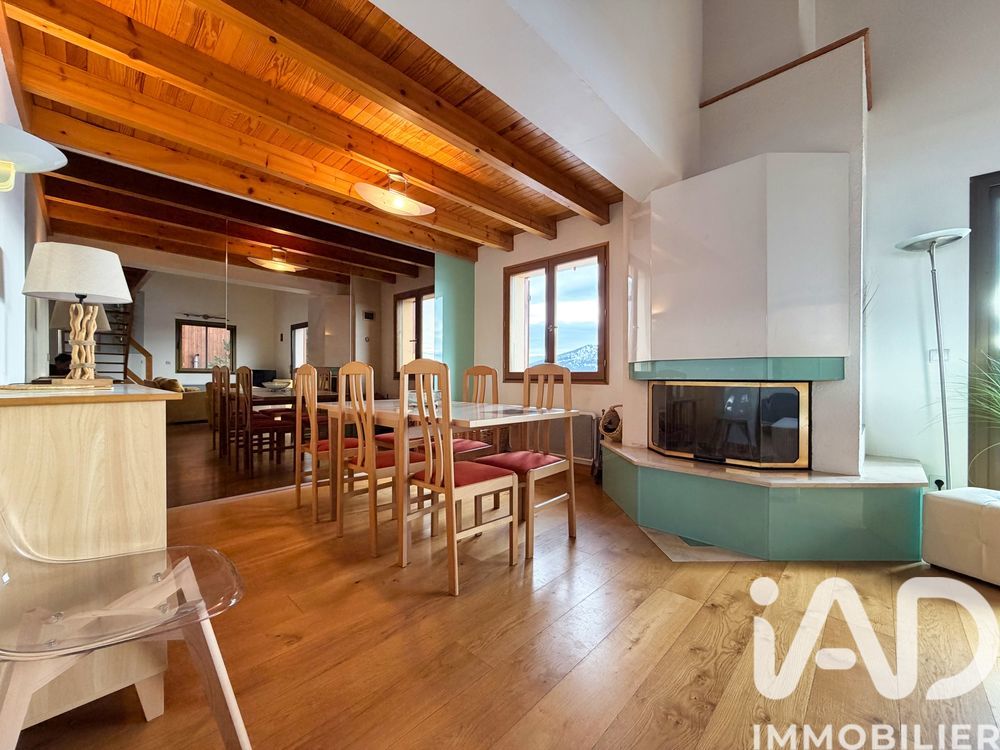 � vendre  Maison Les Angles (66210)