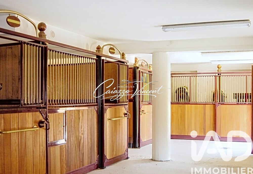 � vendre  Maison Tourtour (83690)