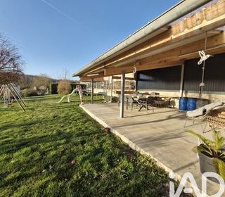  Maison � vendre 8 pi�ces 234 m�