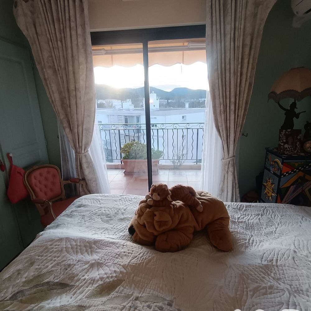 � vendre  Appartement Hy�res (83400)