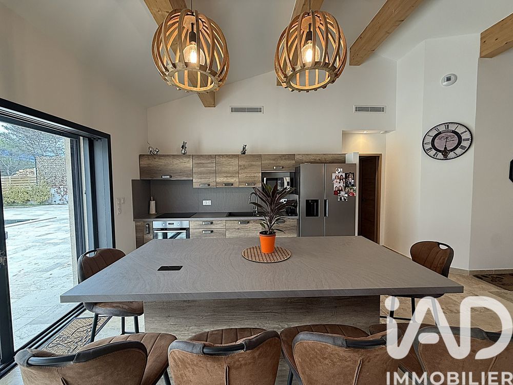 � vendre  Maison Faucon (84110)