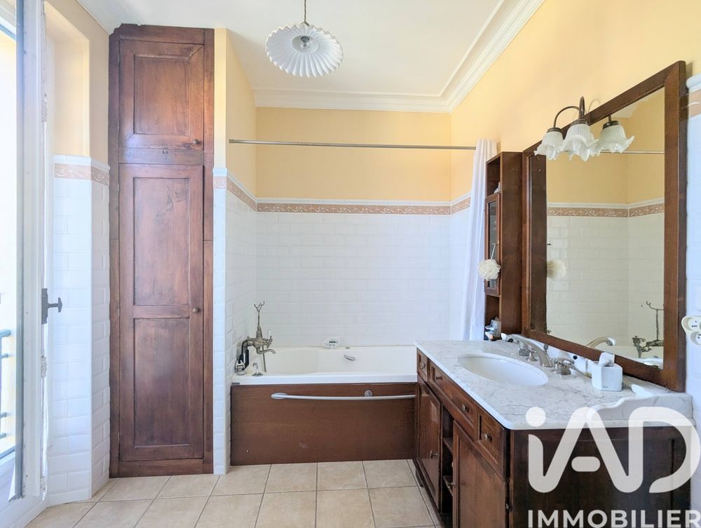 � vendre  Maison Versailles (78000)