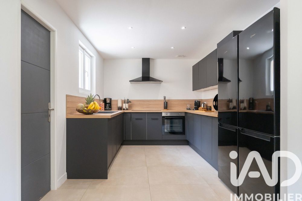 � vendre  Maison Mimet (13105)