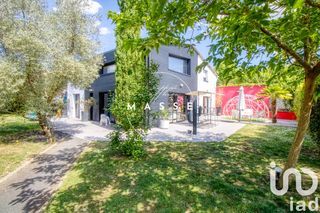  Villa � vendre 6 pi�ces 180 m�