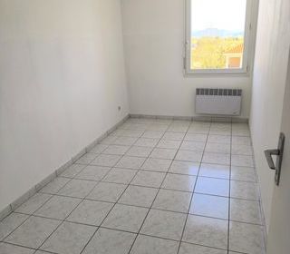  Appartement � louer 5 pi�ces 91 m�