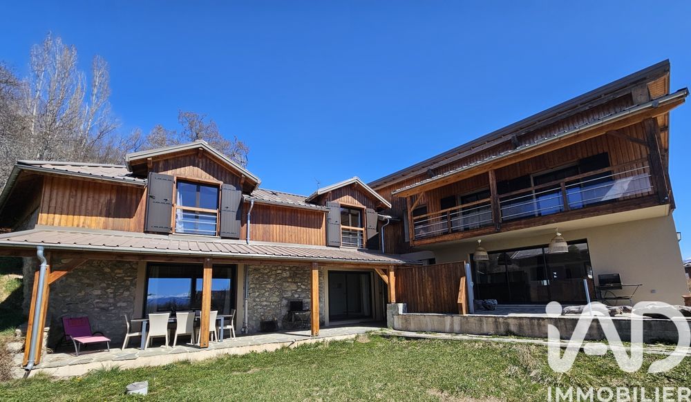 � vendre  Maison Saint-Apollinaire (05160)