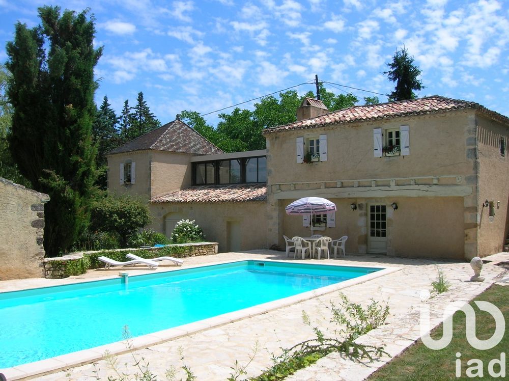 � vendre  Maison Mazeyrolles (24550)