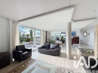  Maison � vendre 7 pi�ces 232 m�