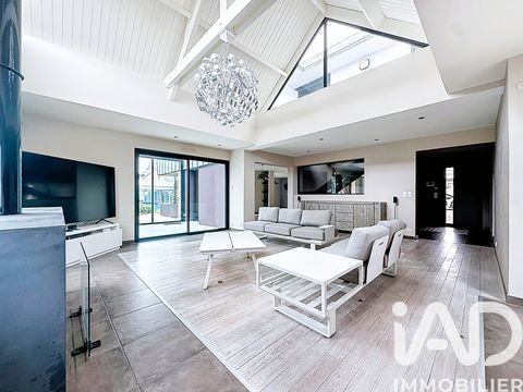   Vente Maison/villa 9 pi�ces Maison - 9 pi�ce(s) - 274 m�