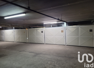  Parking / Garage � vendre 12 m�