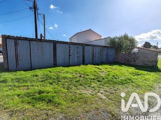  Parking / Garage � vendre 121 m�