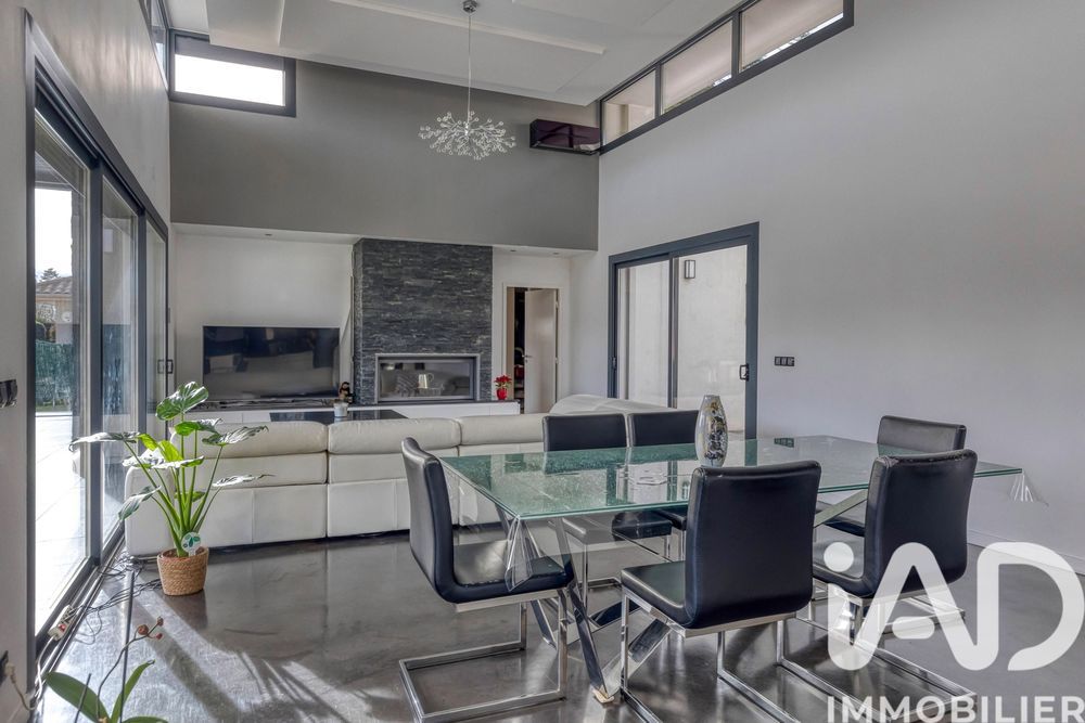 � vendre  Villa Saint-Ismier (38330)