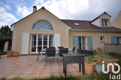   Vente Maison traditionnelle 7 pi�ces Maison - 7 pi�ce(s) - 183 m�