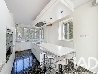  Maison � vendre 12 pi�ces 360 m�