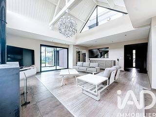  Maison � vendre 9 pi�ces 274 m�