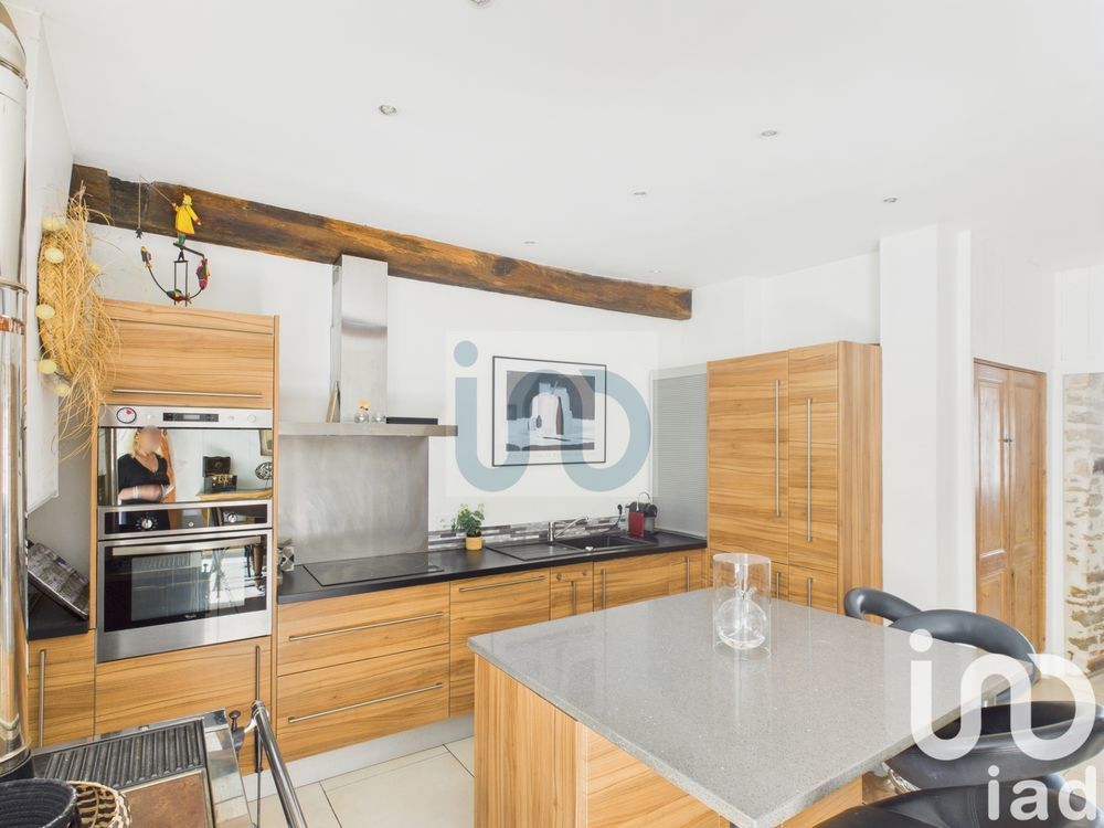 � vendre  Maison Saint-Martin-de-R� (17410)