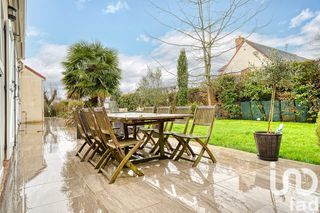  Maison � vendre 9 pi�ces 300 m�