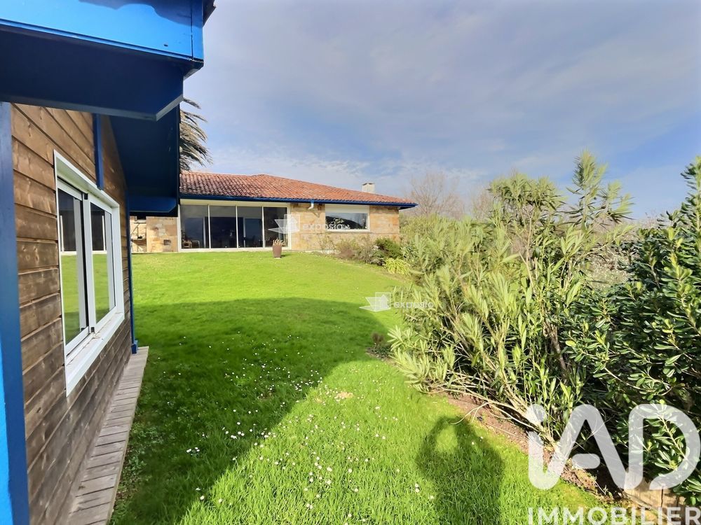 � vendre  Villa Urrugne (64122)