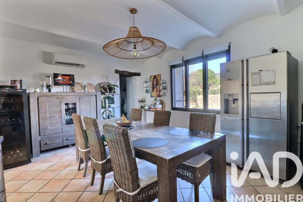 � vendre  Maison Saint-Rem�ze (07700)