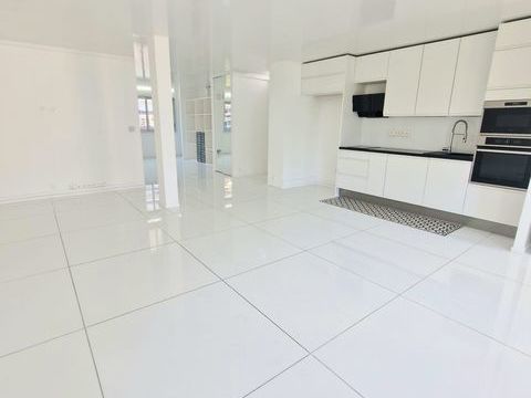   Location Appartement 4 pi�ces Appartement - 4 pi�ce(s) - 95 m�