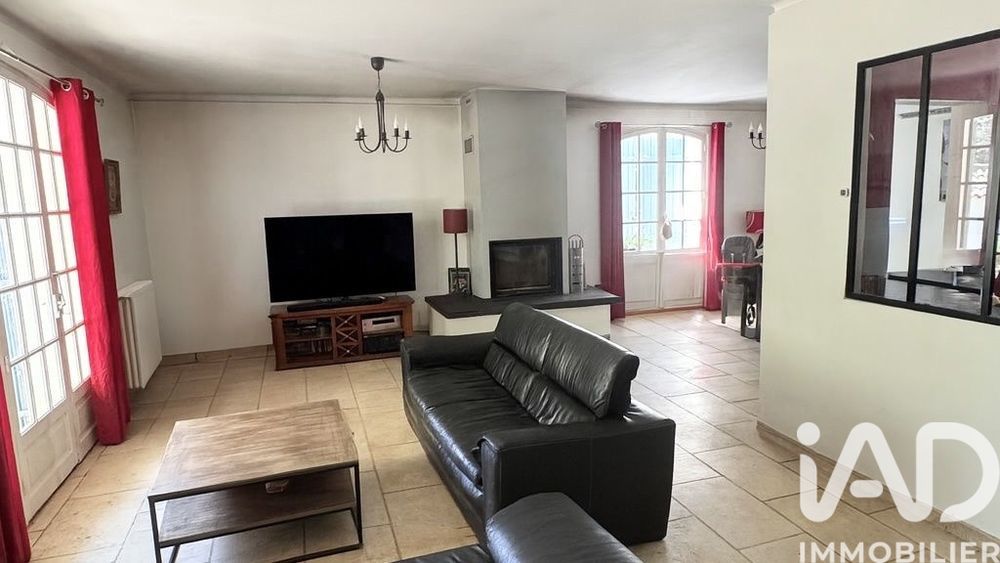 � vendre  Maison Grans (13450)