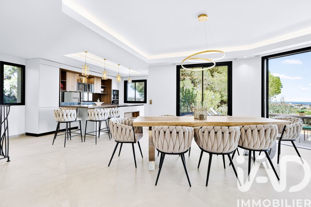 � vendre  Villa Mandelieu-la-Napoule (06210)