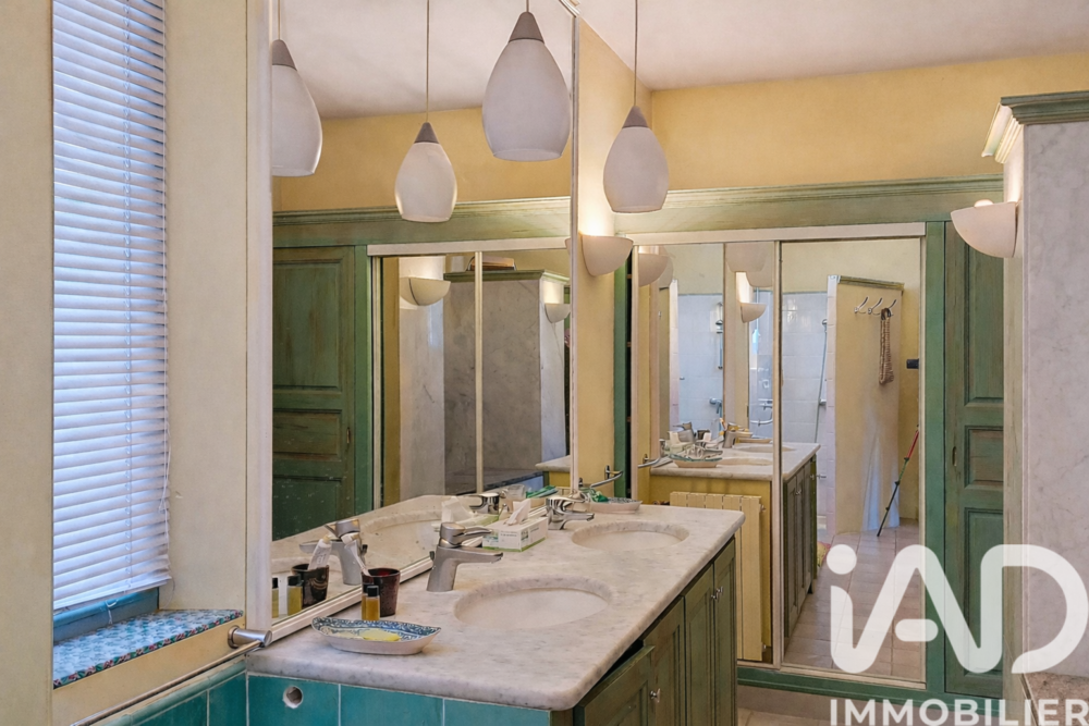 � vendre  Maison Opp�de (84580)