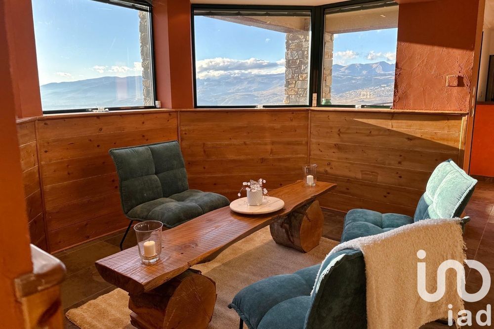 � vendre  Appartement Eyne (66800)