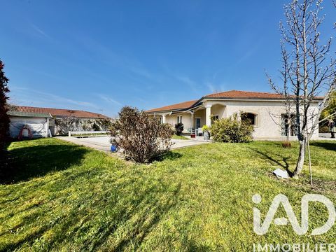   Vente Maison d'architecte 6 pi�ces Villa - 6 pi�ce(s) - 175 m�