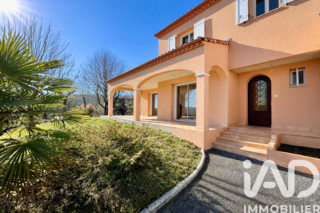  Maison � vendre 4 pi�ces 145 m�