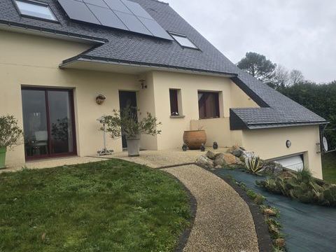   Vente Maison traditionnelle 8 pi�ces Maison - 8 pi�ce(s) - 137 m�