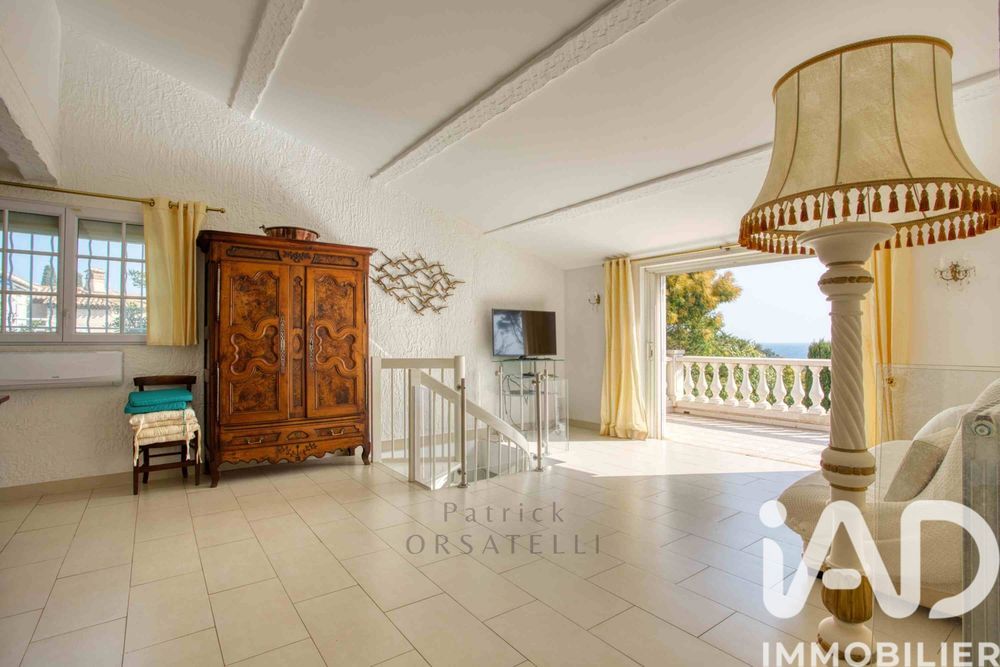 � vendre  Maison Agay (83530)