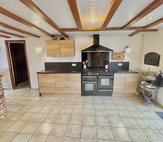  Maison � vendre 8 pi�ces 213 m�