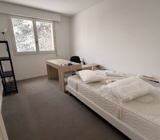  Appartement � louer 4 pi�ces 87 m�