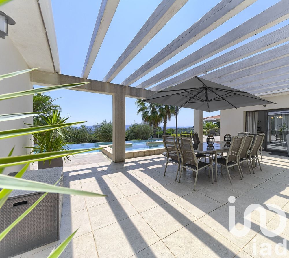 � vendre  Villa Ch�teauneuf-Grasse (06740)