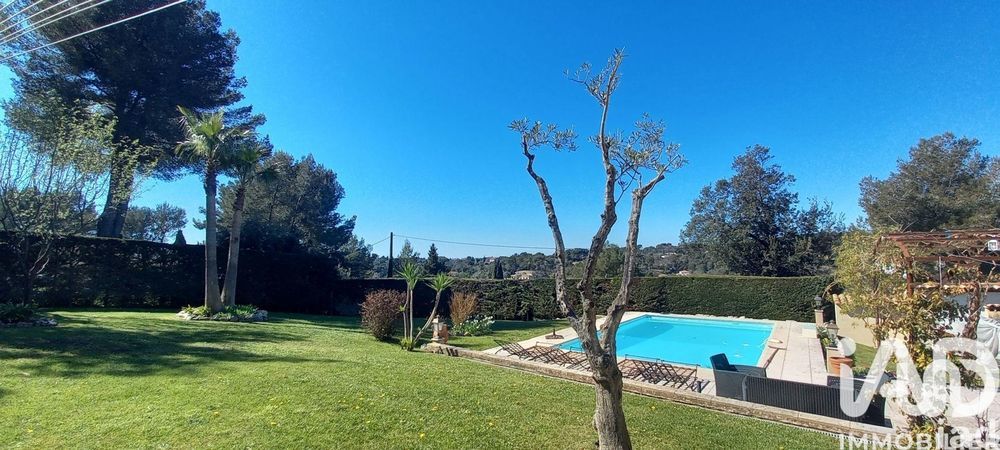 � vendre  Villa Roquefort-les-Pins (06330)